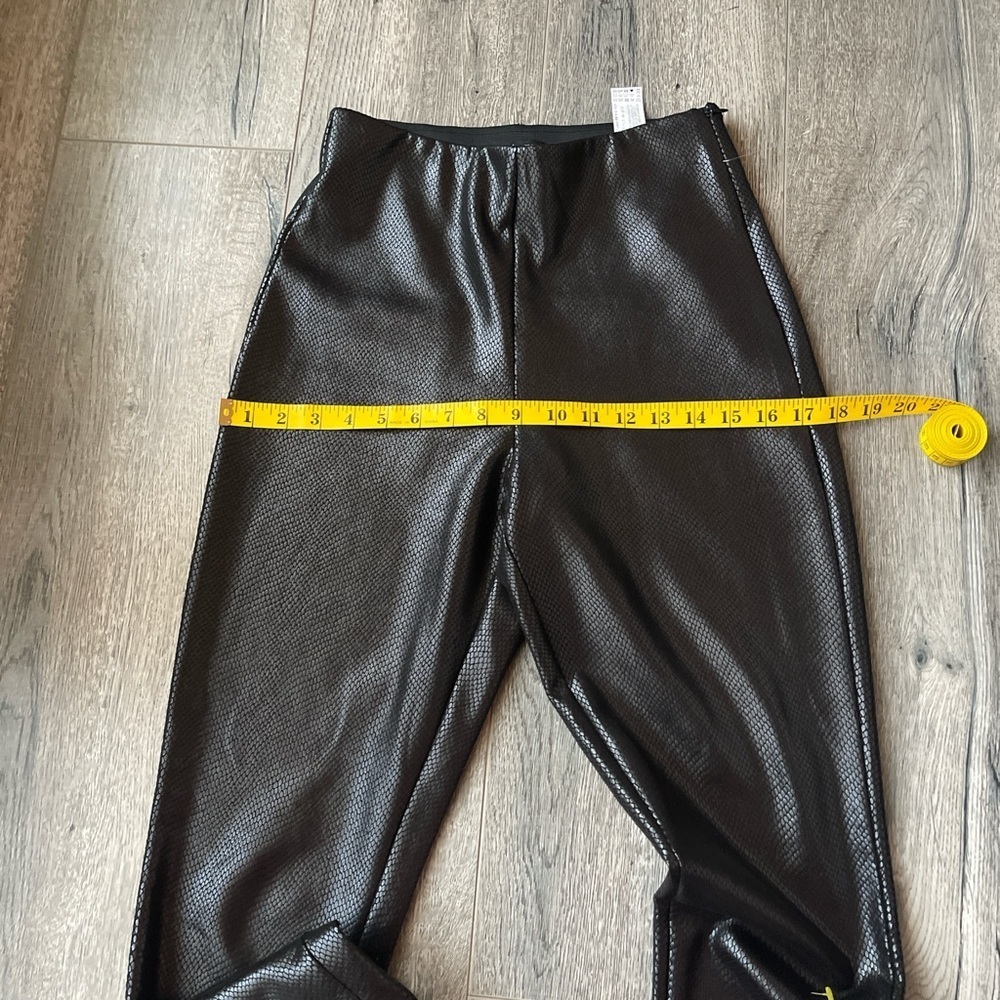 Zara Shimmering Black High Rise Women Jeans - Picture 4 of 7